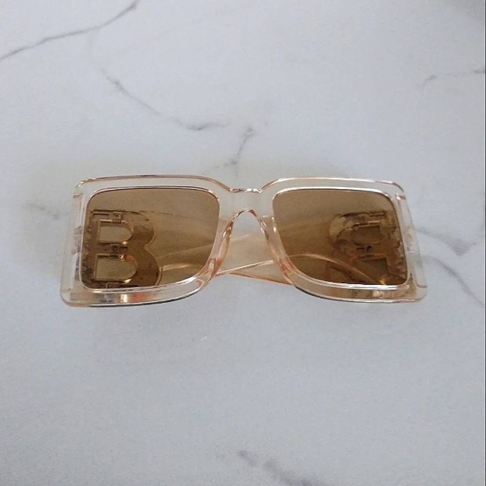 New Boutique Women's Square Oversized B-Brand Sunglasses